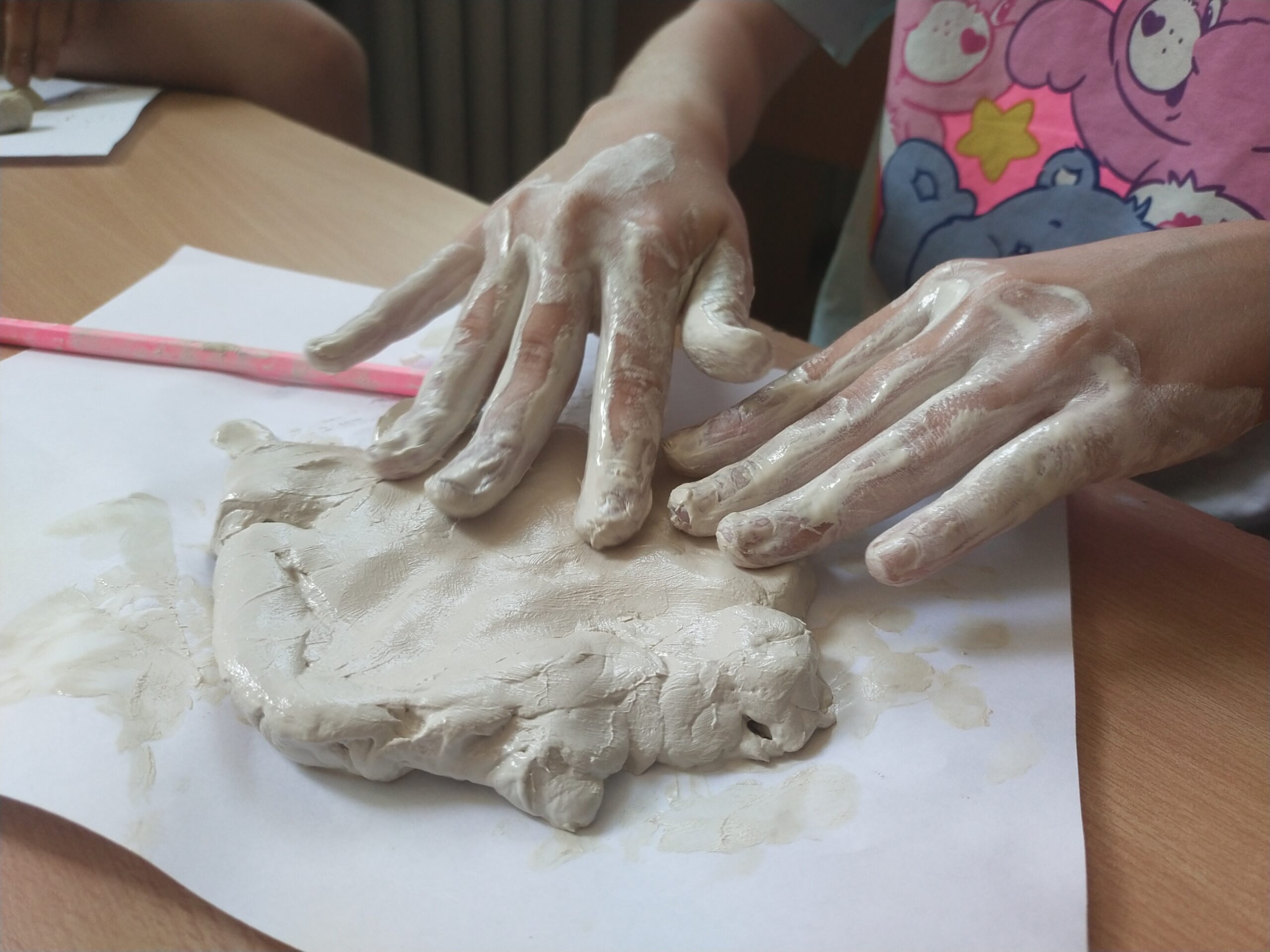 filter: 0; fileterIntensity: 0.0; filterMask: 0; module: h;
hw-remosaic: 0;
touch: (-1.0, -1.0);
modeInfo: ;
sceneMode: Auto;
cct_value: 0;
AI_Scene: (-1, -1);
aec_lux: 220.48901;
hist255: 0.0;
hist252~255: 0.0;
hist0~15: 0.0;