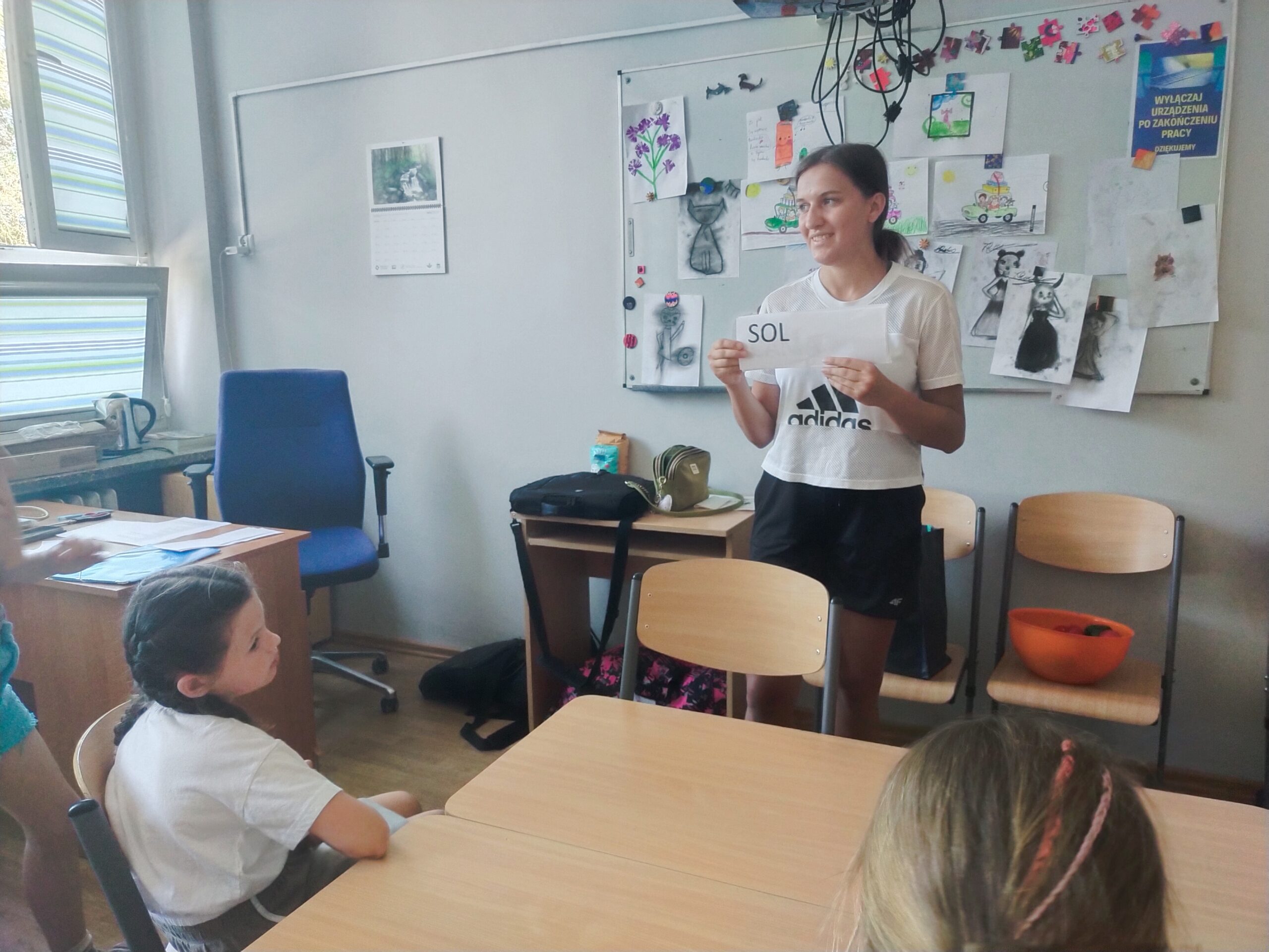 filter: 0; fileterIntensity: 0.0; filterMask: 0; module: h;
hw-remosaic: 0;
touch: (-1.0, -1.0);
modeInfo: ;
sceneMode: Hdr;
cct_value: 0;
AI_Scene: (12, -1);
aec_lux: 270.221;
hist255: 0.0;
hist252~255: 0.0;
hist0~15: 0.0;