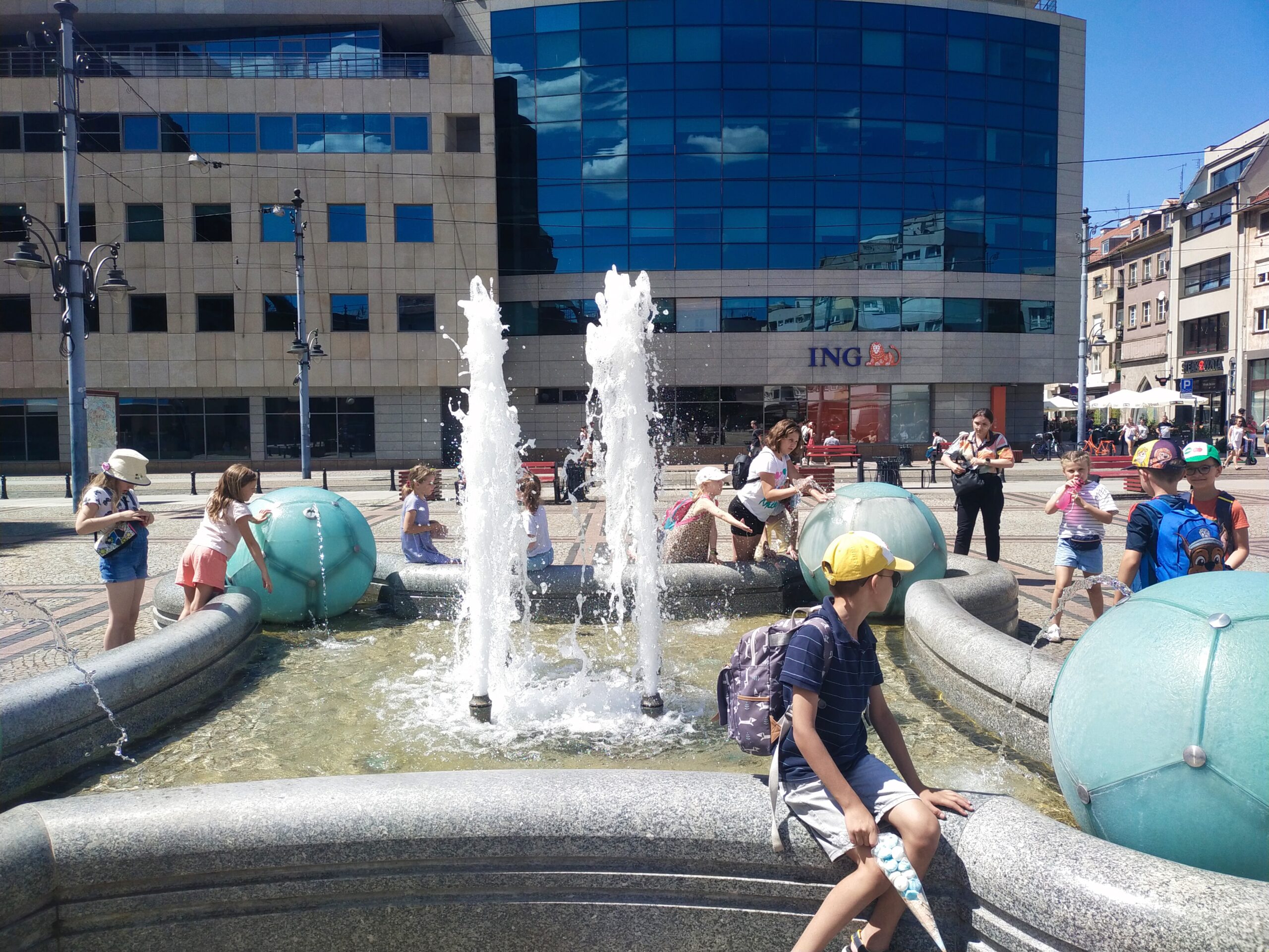 filter: 0; fileterIntensity: 0.0; filterMask: 0; module: h;
hw-remosaic: 0;
touch: (-1.0, -1.0);
modeInfo: ;
sceneMode: SFHDR;
cct_value: 0;
AI_Scene: (6, -1);
aec_lux: 113.35121;
hist255: 0.0;
hist252~255: 0.0;
hist0~15: 0.0;