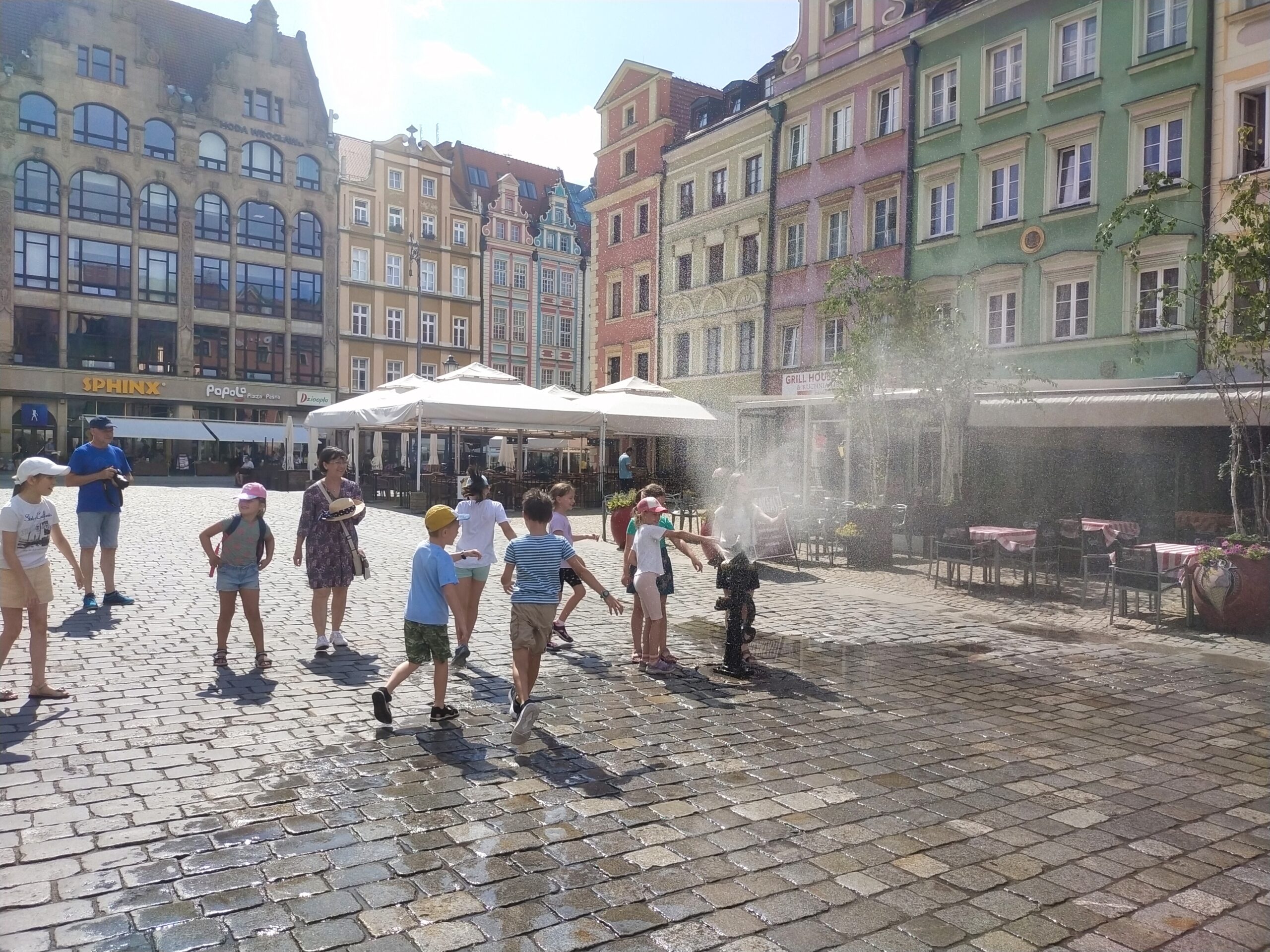 filter: 0; fileterIntensity: 0.0; filterMask: 0; module: j;
hw-remosaic: 0;
touch: (-1.0, -1.0);
modeInfo: ;
sceneMode: SFHDR;
cct_value: 0;
AI_Scene: (6, -1);
aec_lux: 98.444336;
hist255: 0.0;
hist252~255: 0.0;
hist0~15: 0.0;